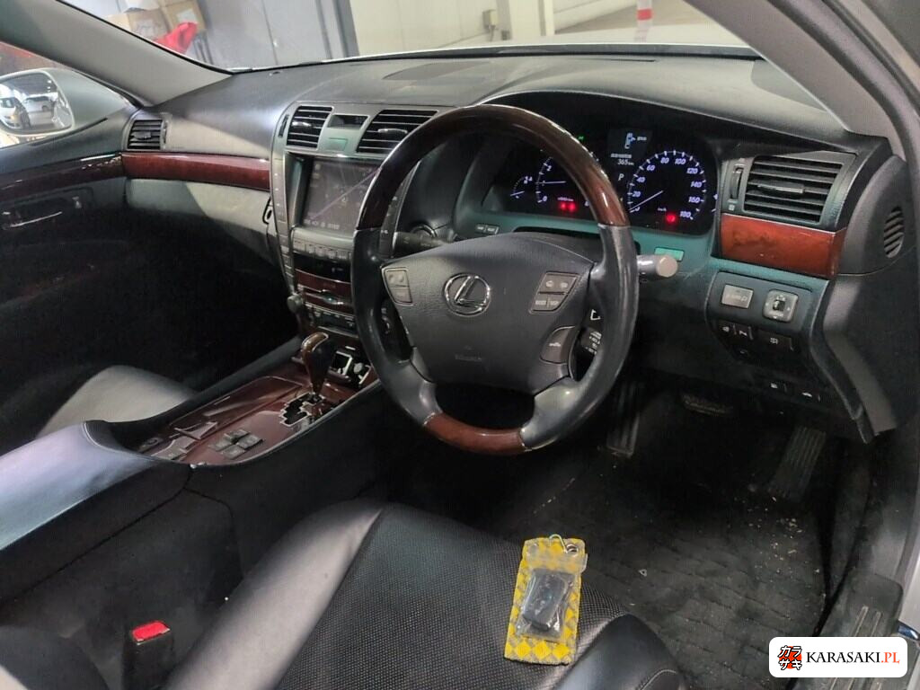 Lexus LS 2007 z aukcji japońskiej