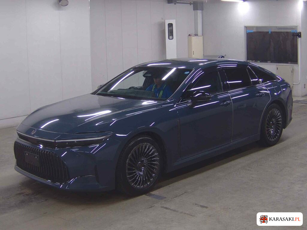 Toyota Crown 2024 z aukcji japońskiej