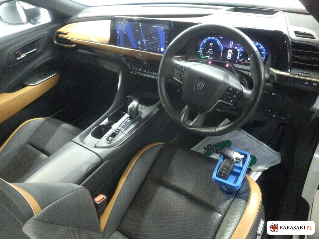 Toyota Crown Crossover 2023 z aukcji japońskiej