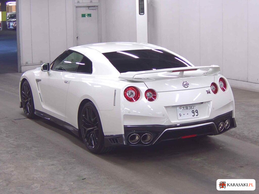 Nissan GT-R 2017 z aukcji japońskiej