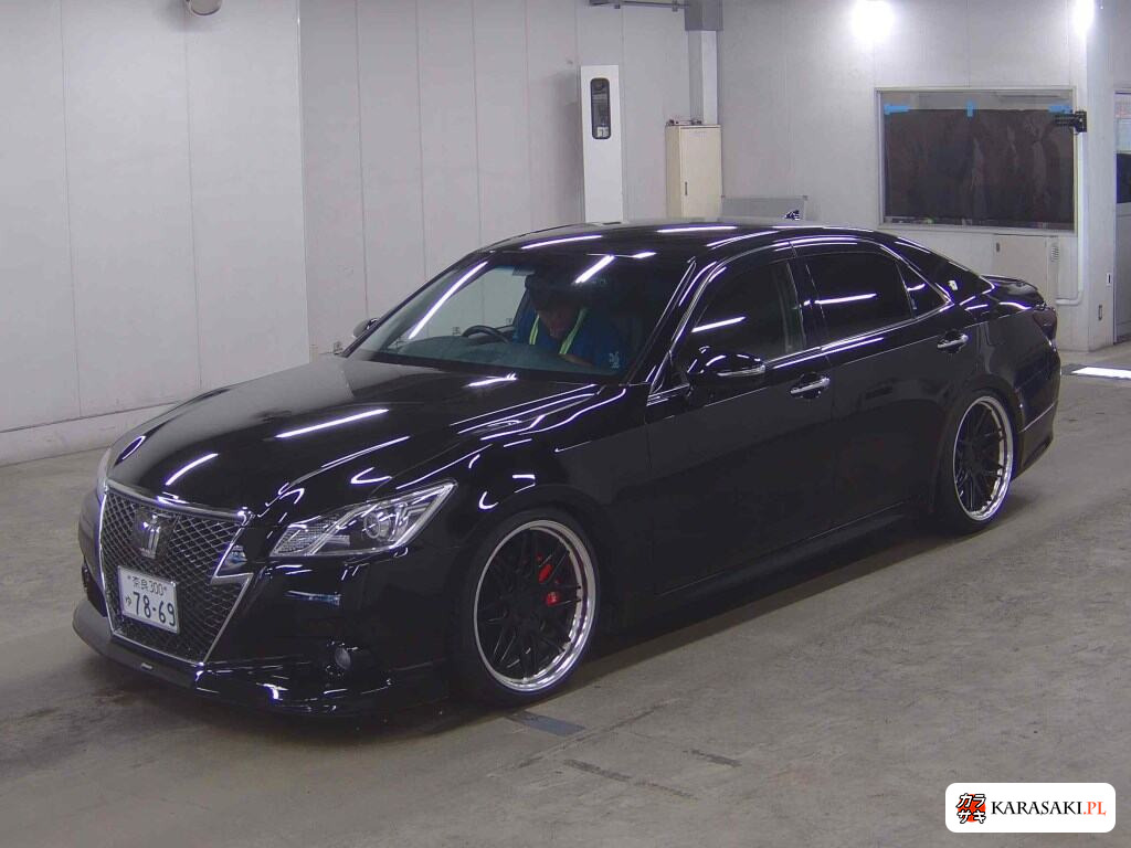 Toyota Crown 2014 z aukcji japońskiej