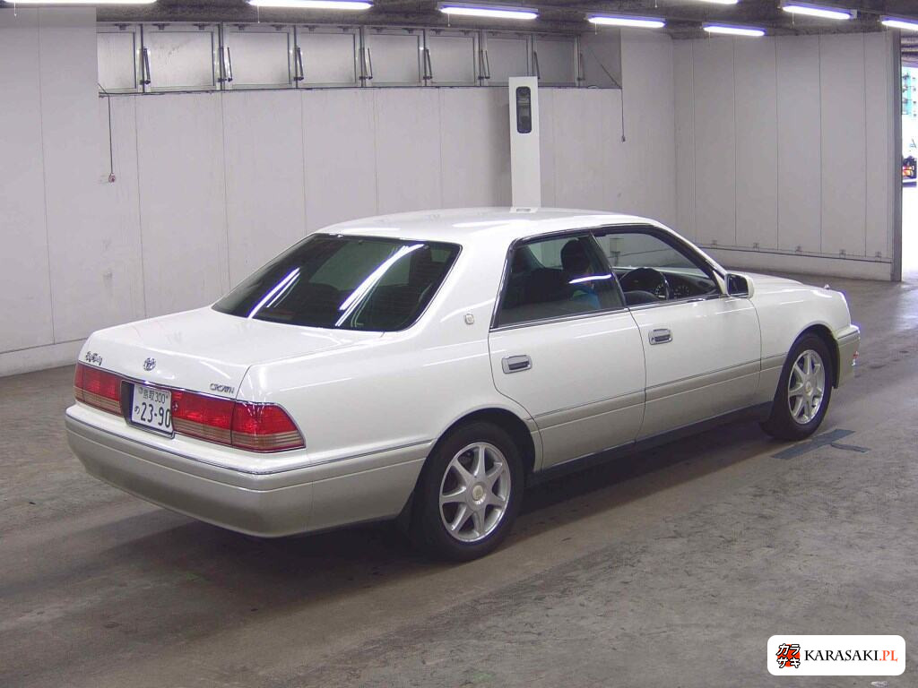 Toyota Crown 1998 z aukcji japońskiej