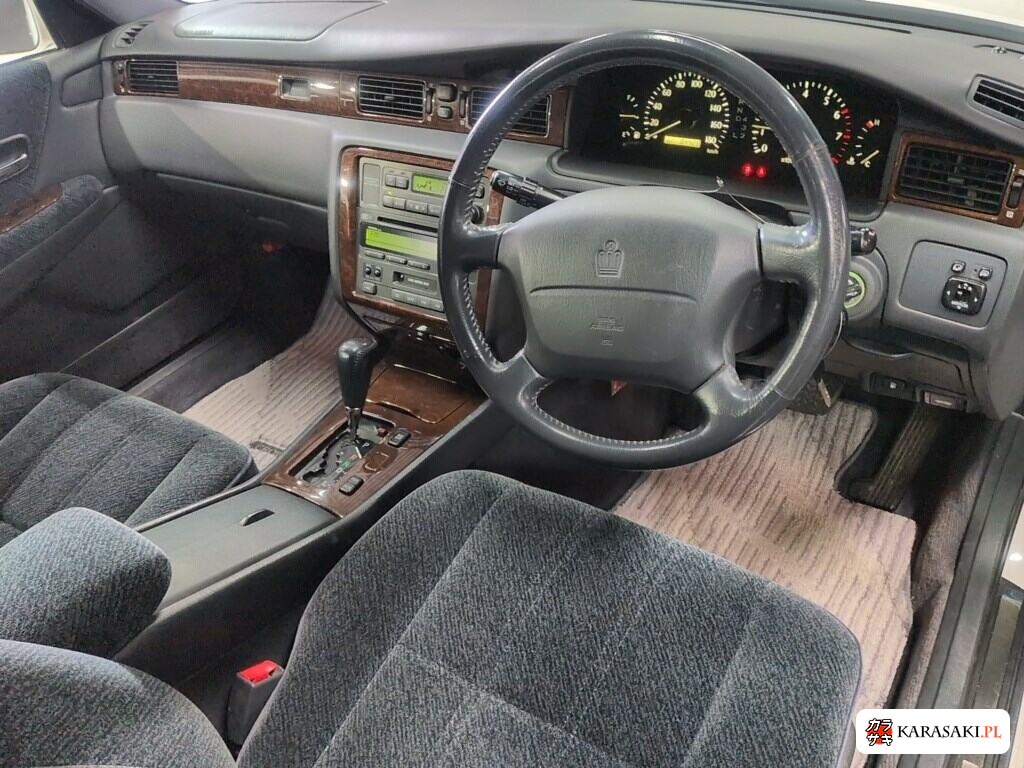 Toyota Crown 1998 z aukcji japońskiej