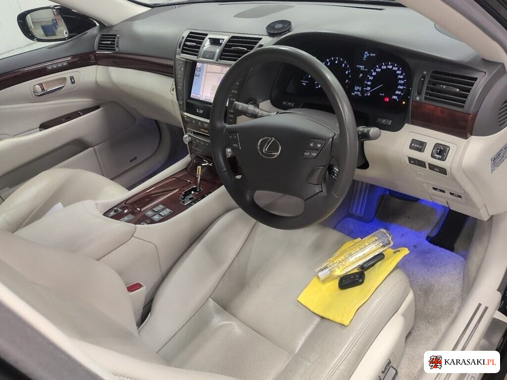 Lexus LS 2010 z aukcji japońskiej