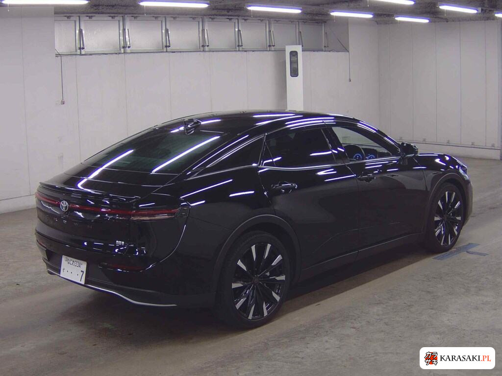 Toyota Crown Crossover 2024 z aukcji japońskiej