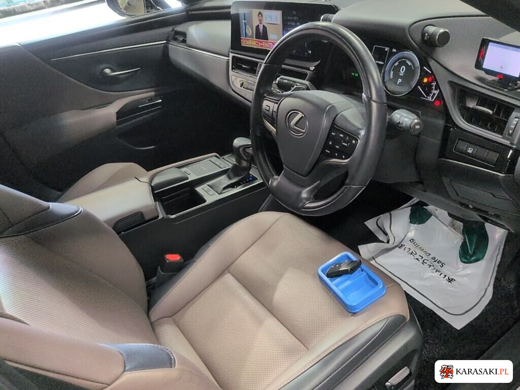 Lexus Es 2022 z aukcji japońskiej