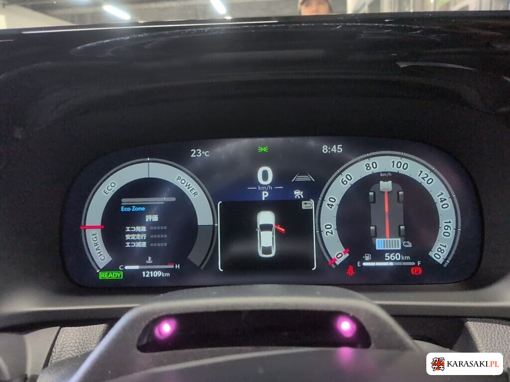 Toyota Crown 2025 z aukcji japońskiej