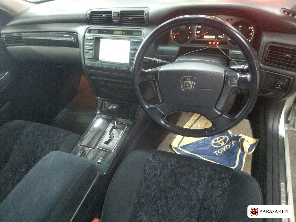 Toyota Crown Estate 2003 z aukcji japońskiej