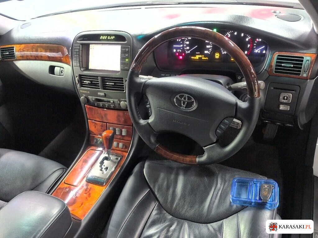 Toyota Celsior 2003 z aukcji japońskiej