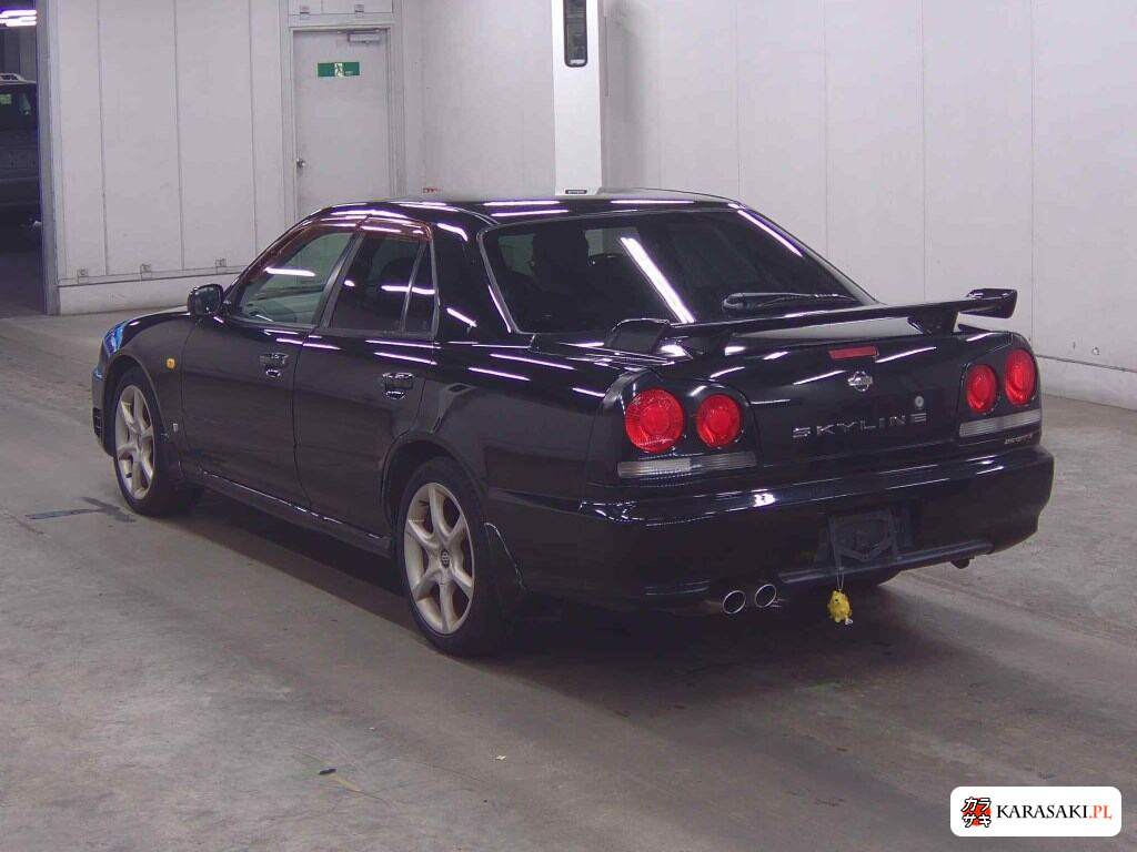 Nissan Skyline 1999 z aukcji japońskiej