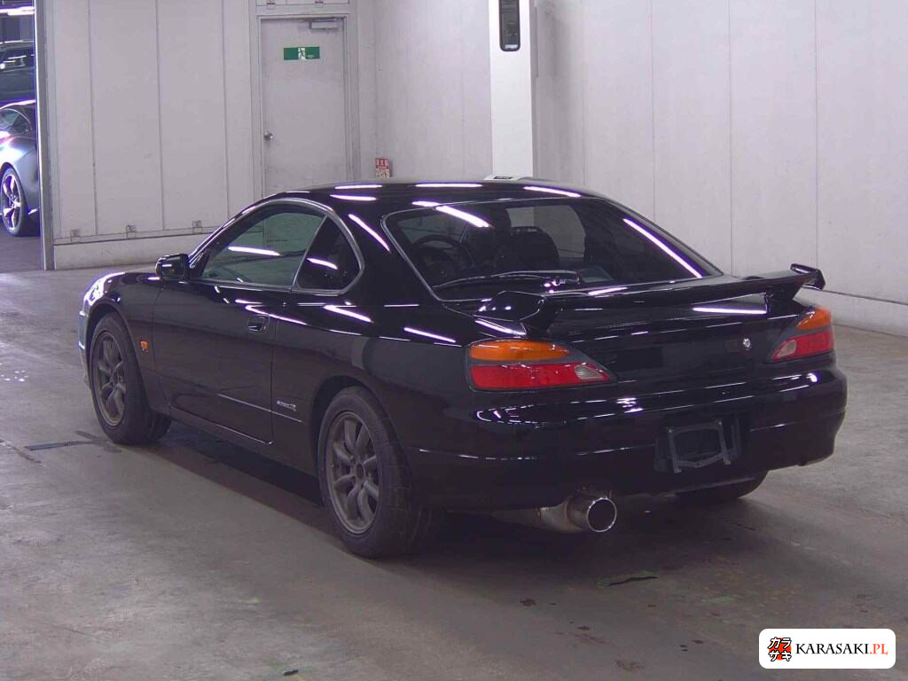 Nissan Silvia 2001 z aukcji japońskiej