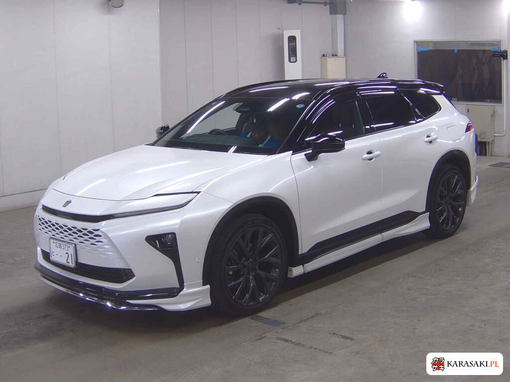 Toyota Crown Estate 2025 z aukcji japońskiej