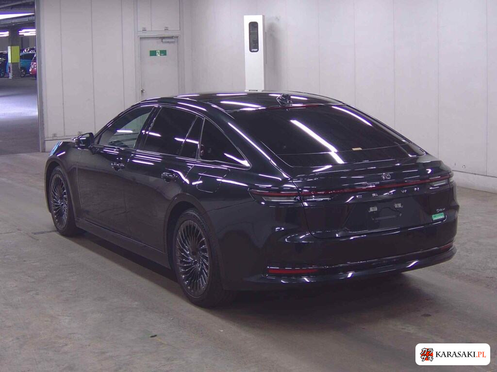 Toyota Crown 2024 z aukcji japońskiej