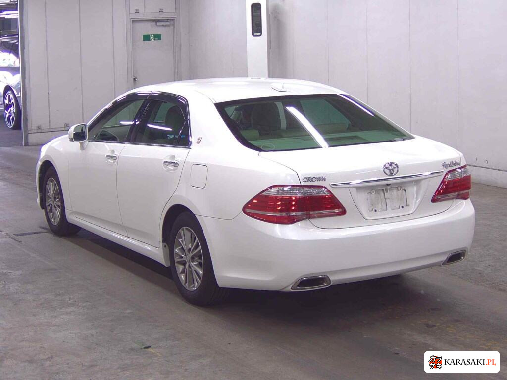 Toyota Crown 2012 z aukcji japońskiej