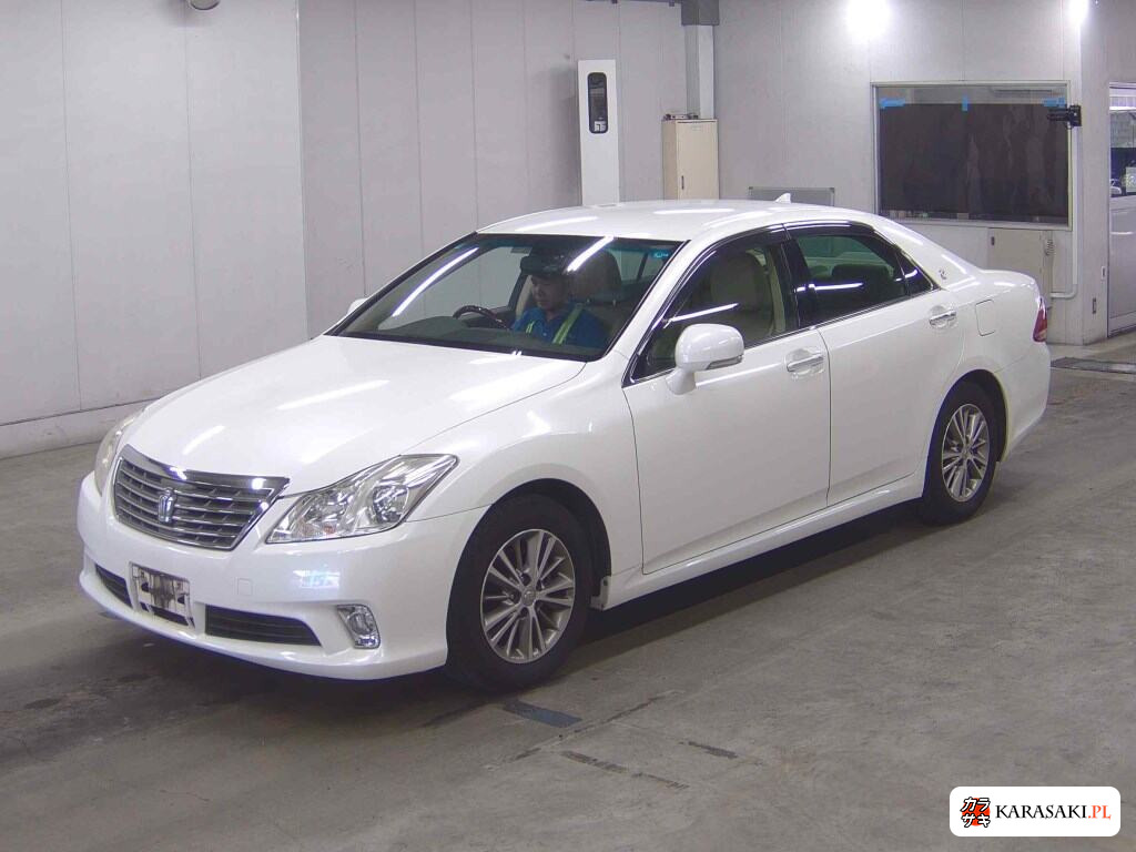 Toyota Crown 2012 z aukcji japońskiej