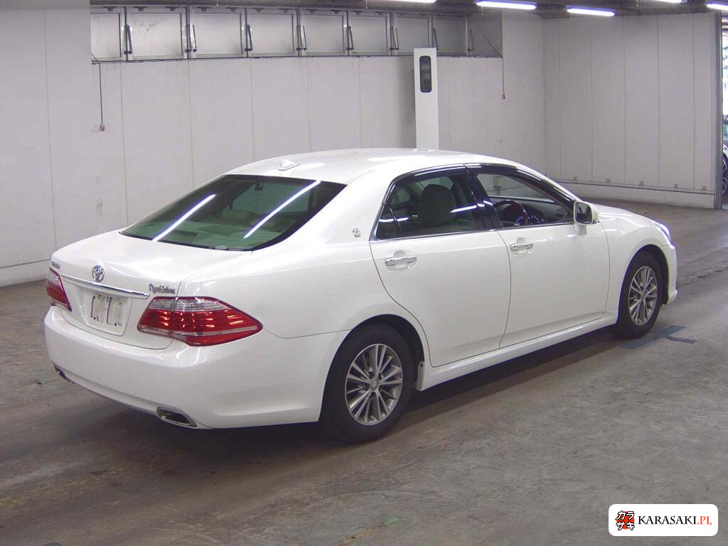 Toyota Crown 2012 z aukcji japońskiej