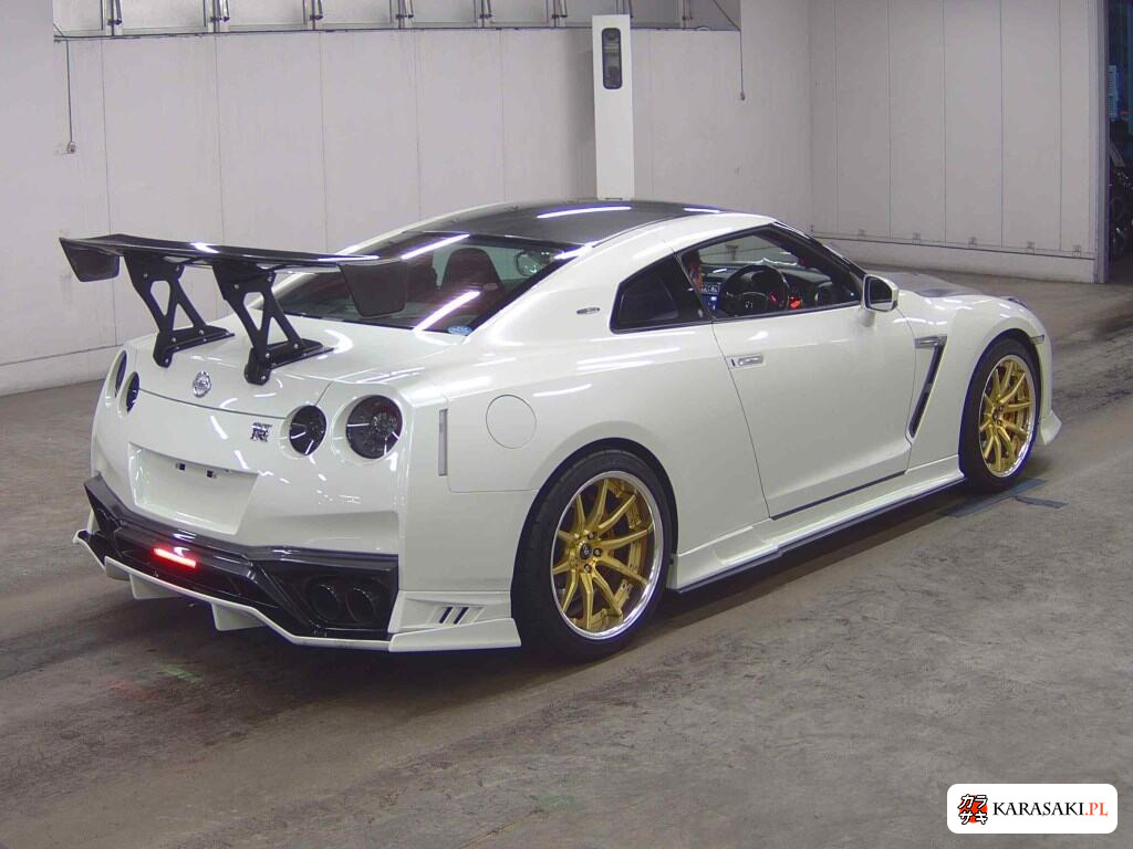 Nissan GT-R 2007 z aukcji japońskiej