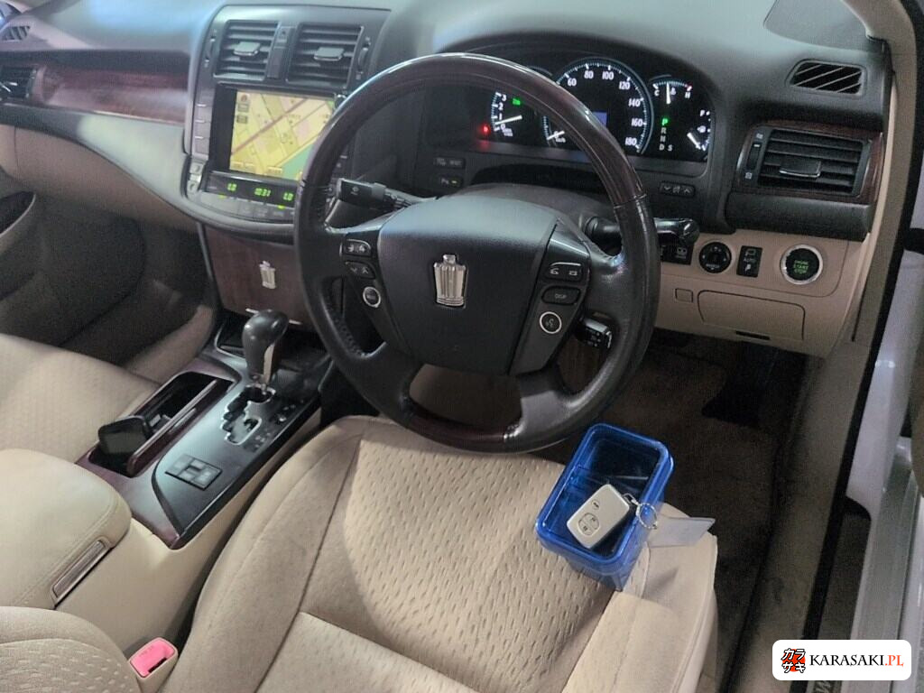 Toyota Crown 2008 z aukcji japońskiej