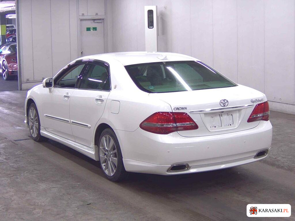 Toyota Crown 2008 z aukcji japońskiej