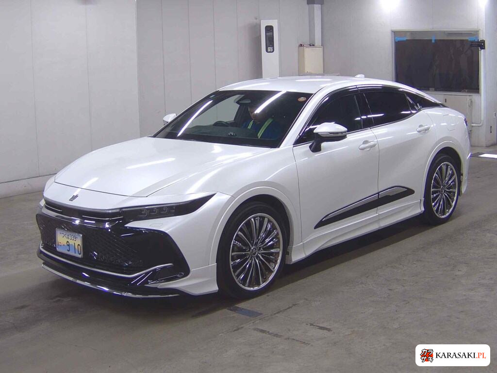 Toyota Crown Crossover 2022 z aukcji japońskiej