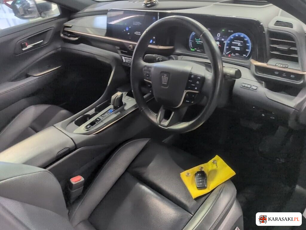 Toyota Crown Crossover 2022 z aukcji japońskiej