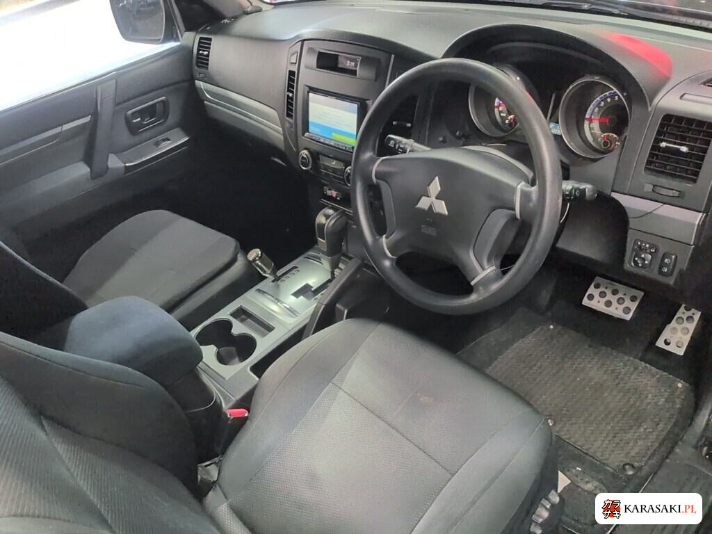 Mitsubishi Pajero 2009 z aukcji japońskiej