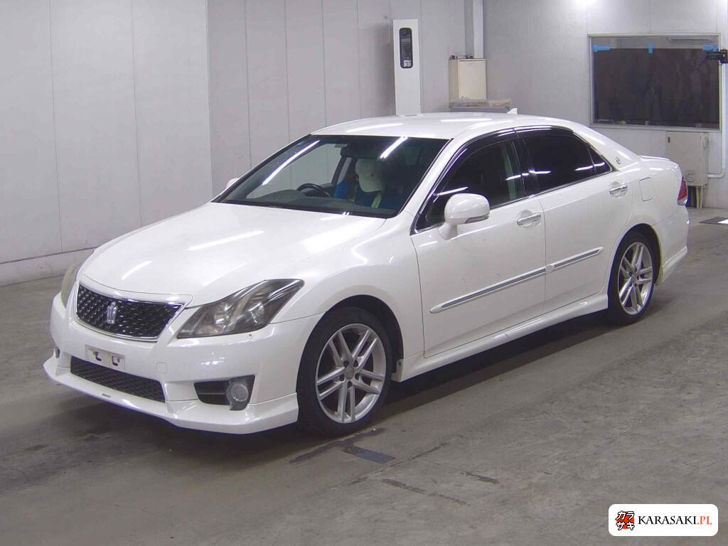 Toyota Crown 2012 z aukcji japońskiej