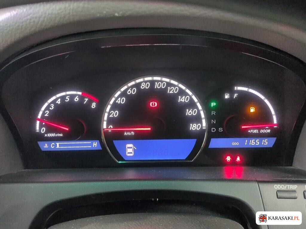 Toyota Crown 2004 z aukcji japońskiej