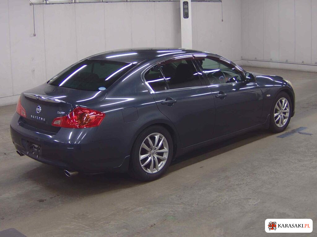 Nissan Skyline 2007 z aukcji japońskiej