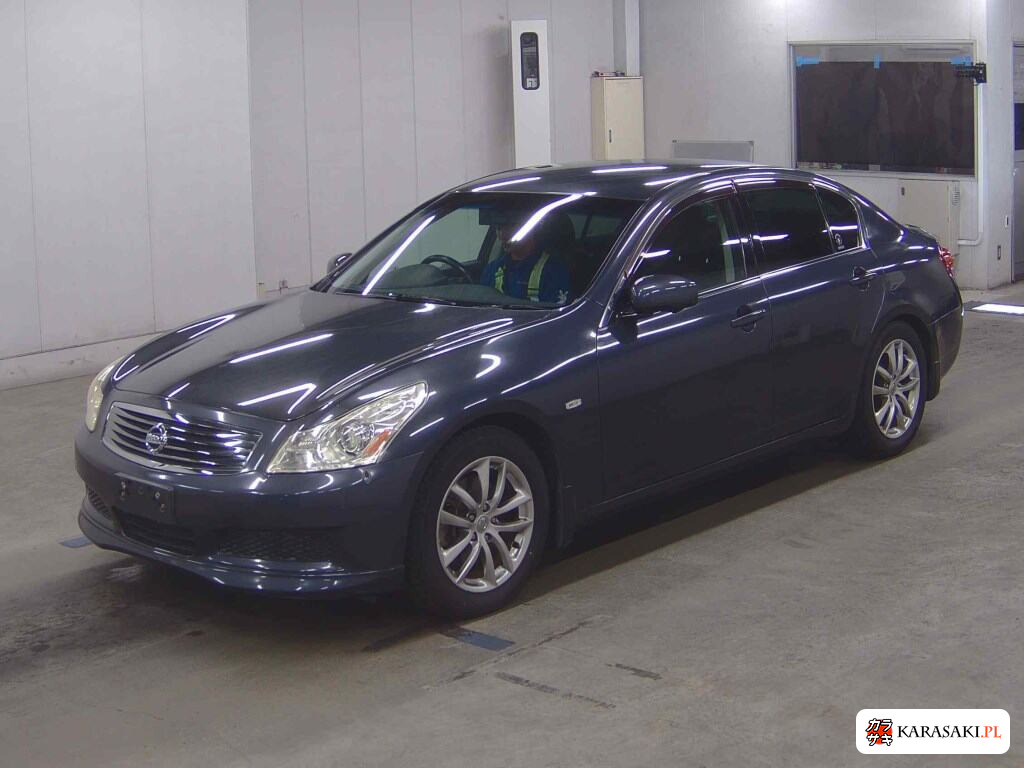 Nissan Skyline 2007 z aukcji japońskiej