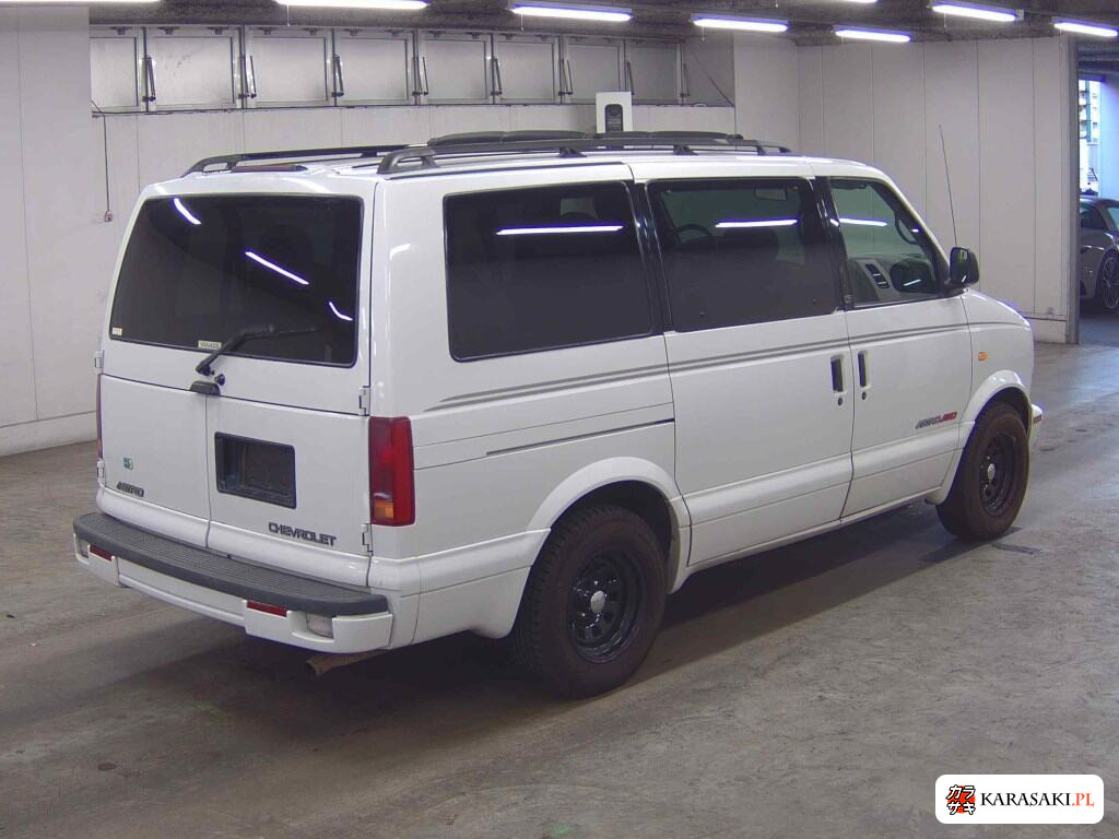 Chevrolet Astro 2001 z aukcji japońskiej