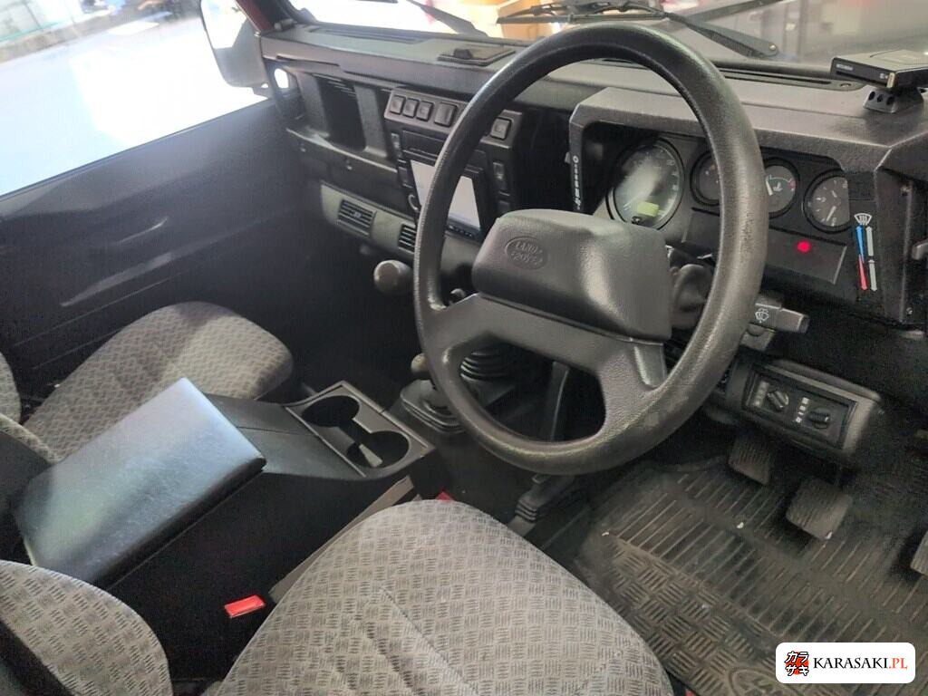 Land Rover Defender 2004 z aukcji japońskiej