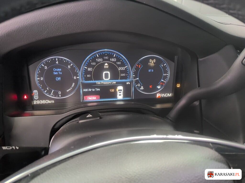 Cadillac Escalade 2015 z aukcji japońskiej