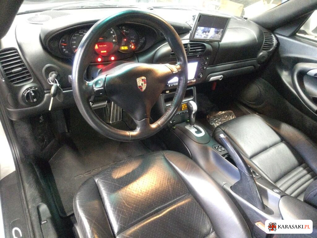 Porsche 911 2003 z aukcji japońskiej