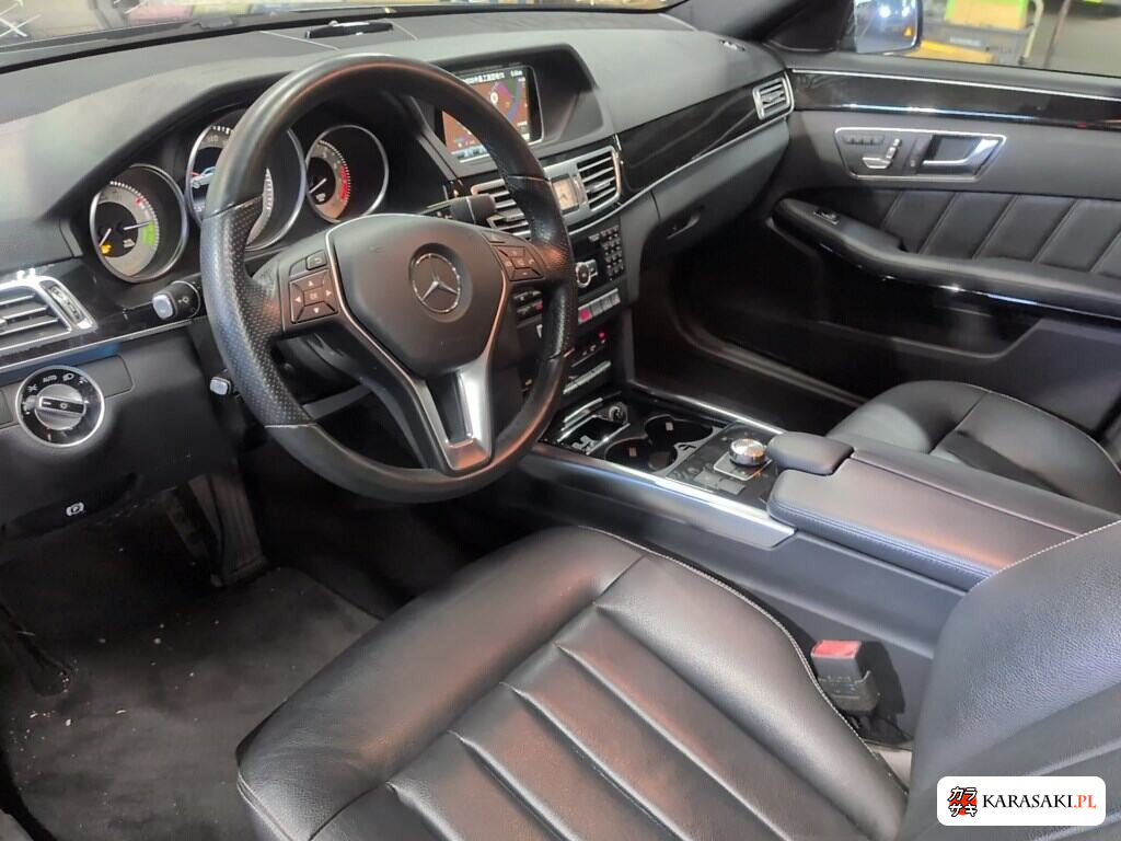 Mercedes-Benz E-Class 2014 z aukcji japońskiej