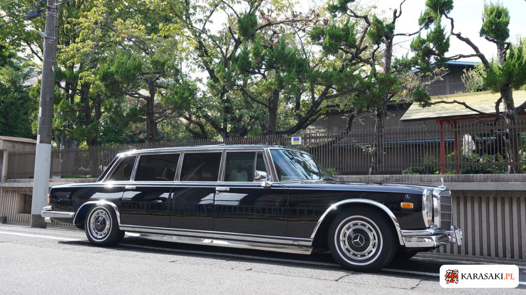 Mercedes-Benz 1981 z aukcji japońskiej
