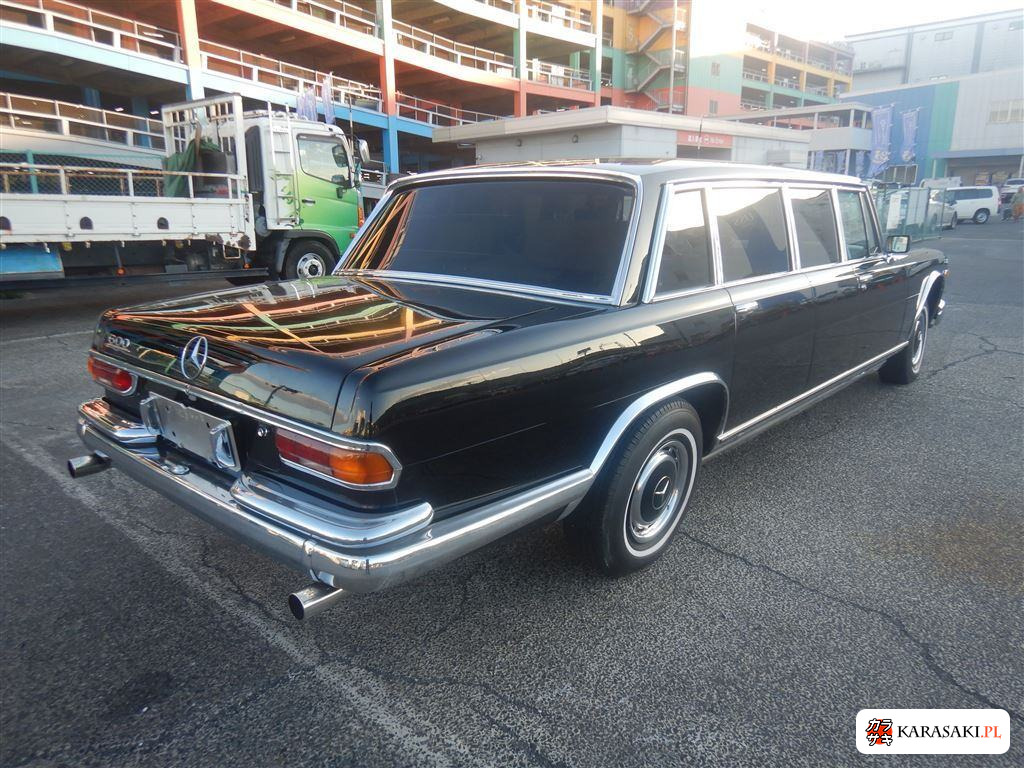 Mercedes-Benz 1981 z aukcji japońskiej