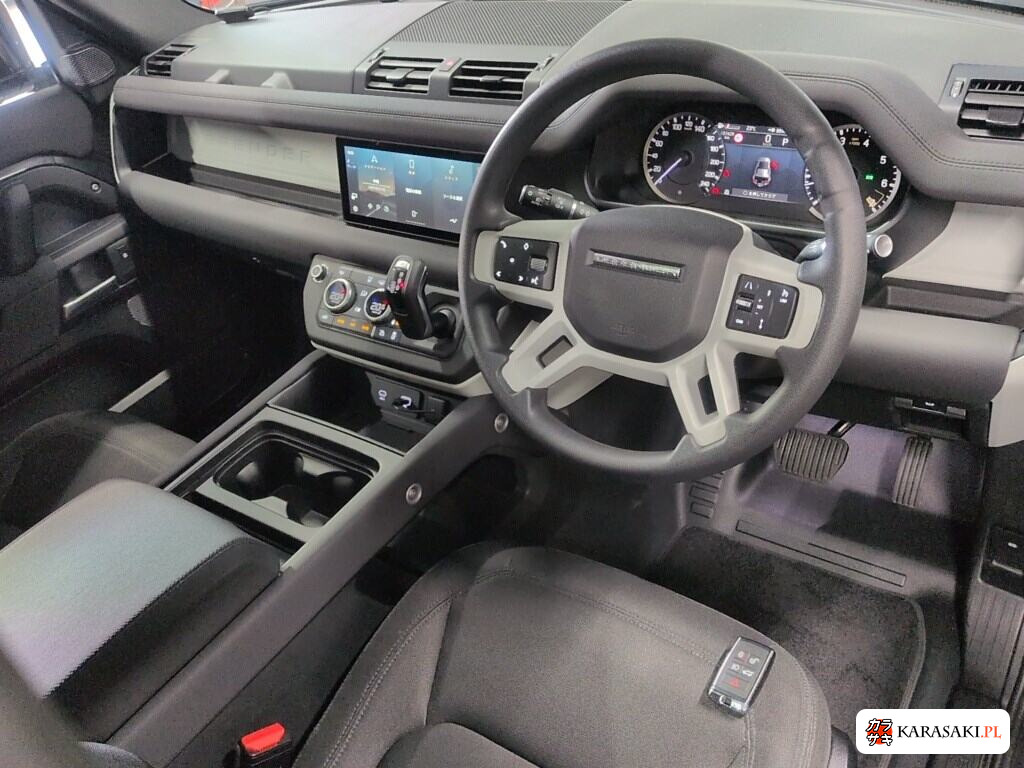 Land Rover Defender 2022 z aukcji japońskiej