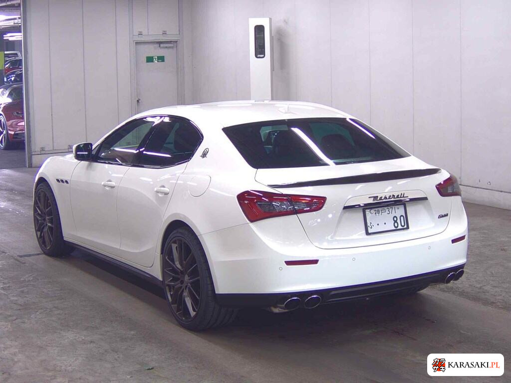 Maserati Ghibli 2016 z aukcji japońskiej