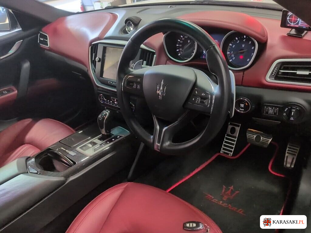 Maserati Ghibli 2016 z aukcji japońskiej