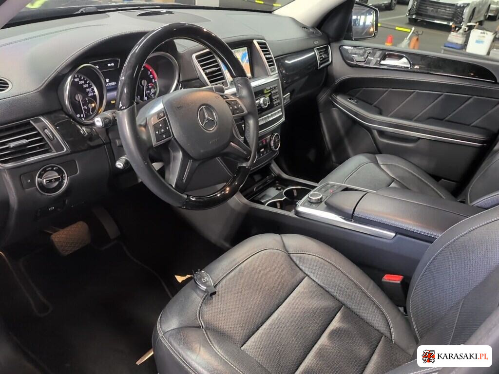 Mercedes-Benz GL-Class 2014 з японського аукціону
