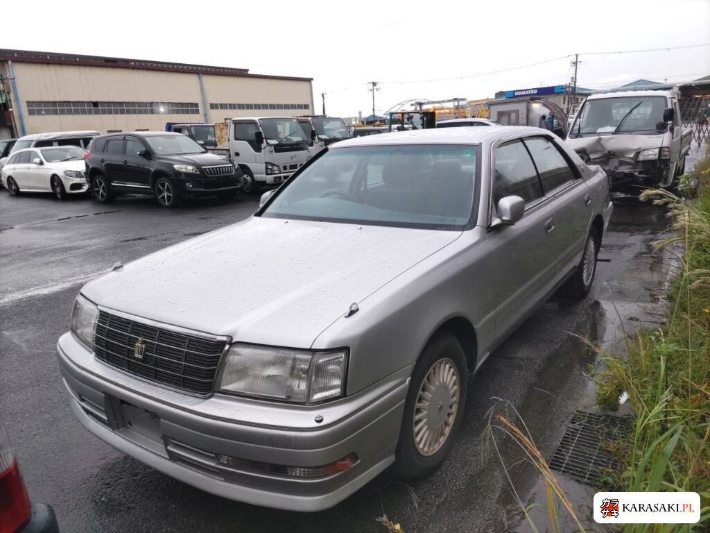 Toyota Crown 1996 z aukcji japońskiej