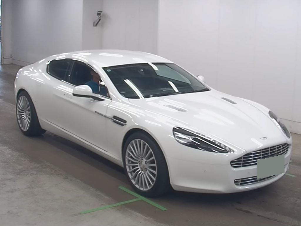 Aston Martin Rapide 2012 z aukcji japońskiej