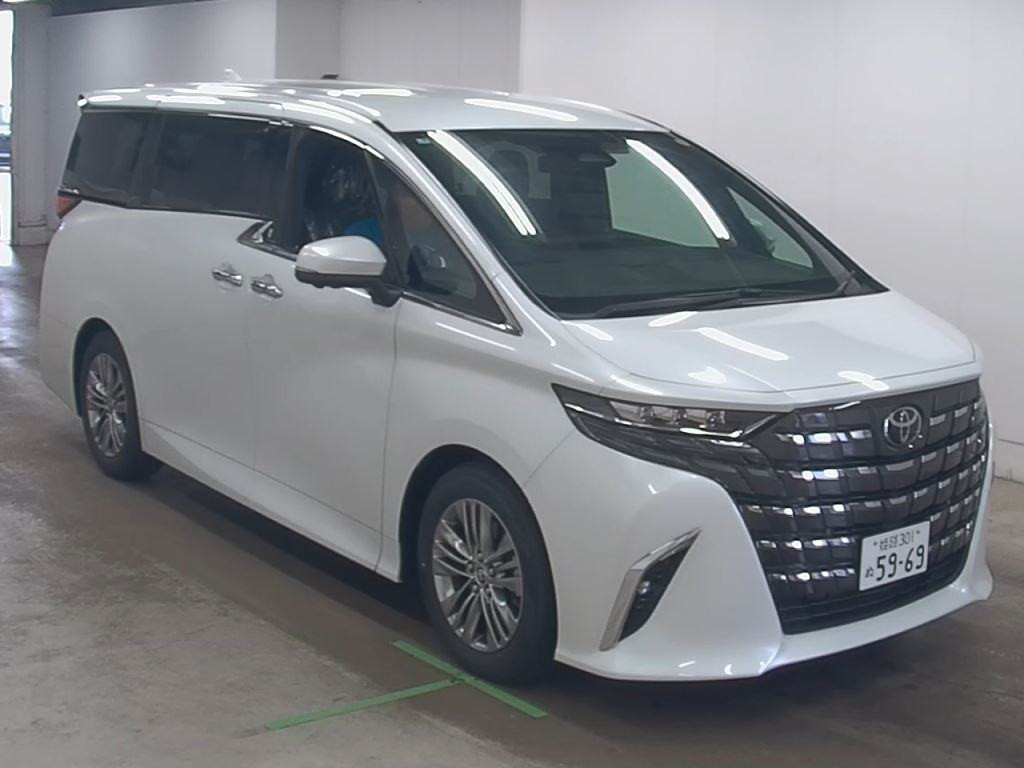 Toyota Alphard 2025 z aukcji japońskiej