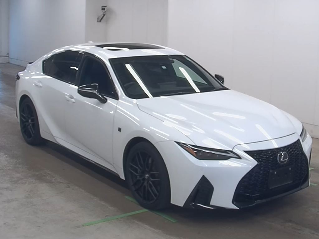 Lexus Is 2023 z aukcji japońskiej