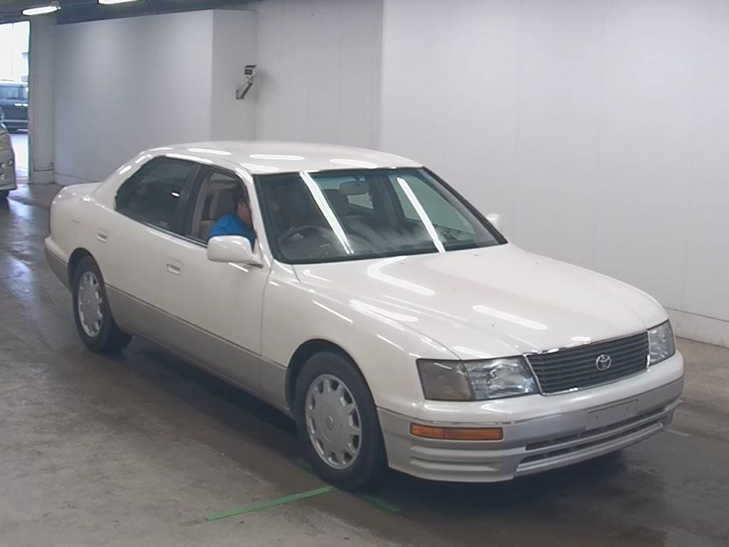 Toyota Celsior 2007 z aukcji japońskiej