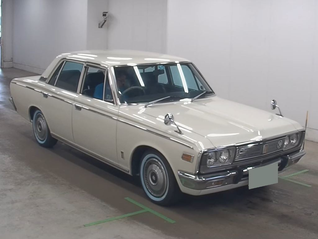 Toyota Crown 1970 z aukcji japońskiej