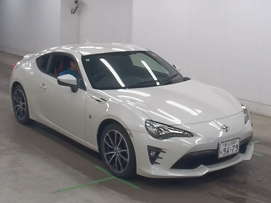 Toyota 86 2020 z aukcji japońskiej