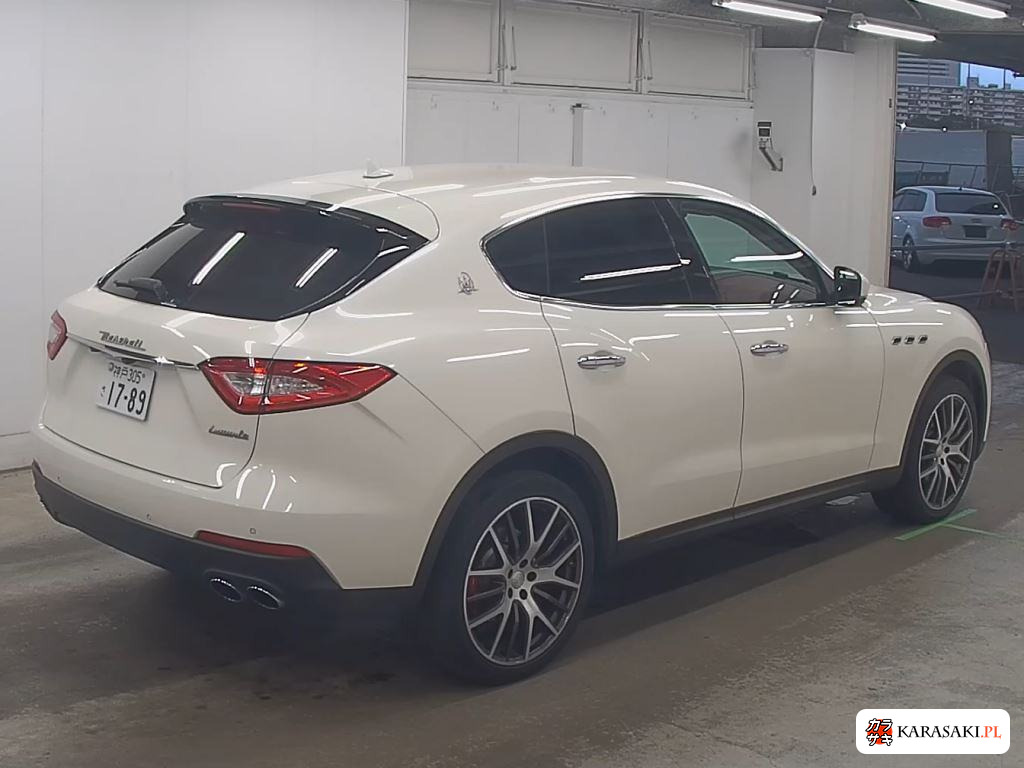 2017 Maserati Levante 4WD Base Grade 4