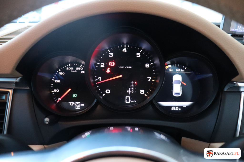 2015 Porsche Macan 4WD 7